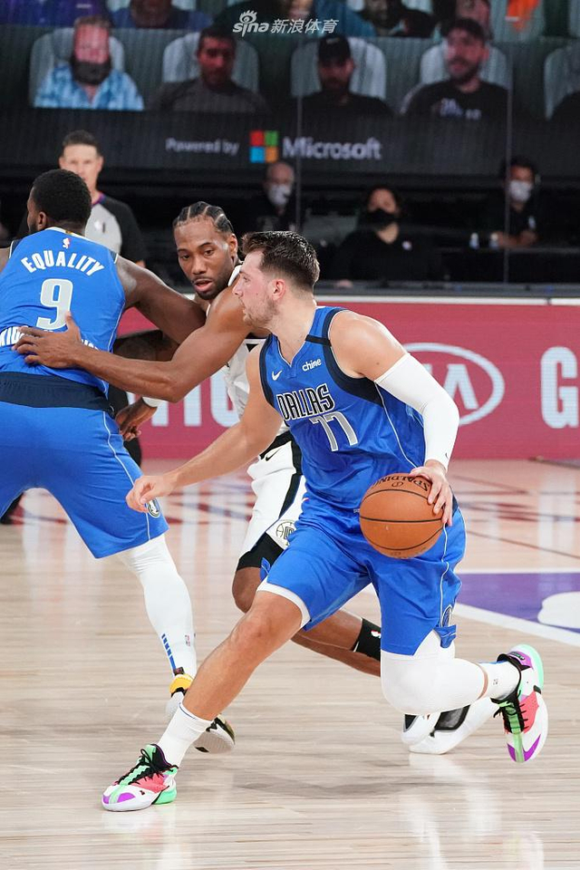 频繁被迫横 频繁被迫横